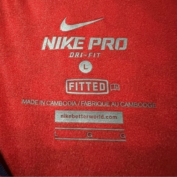Nike Pro Large Women’s V Neck Red and Purple Shirt P1 - Picture 4 of 5